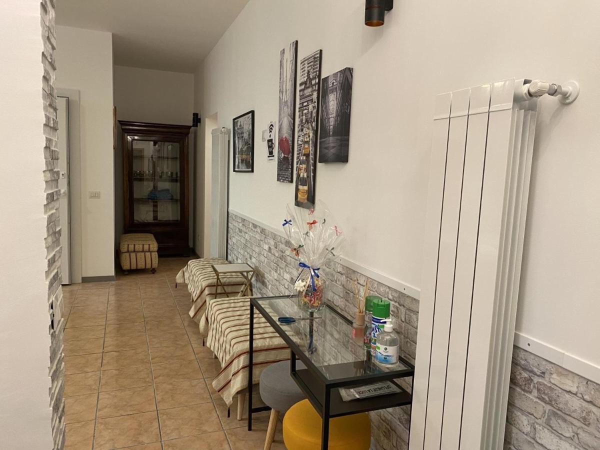ホテル Casa Turro ミラノ エクステリア 写真